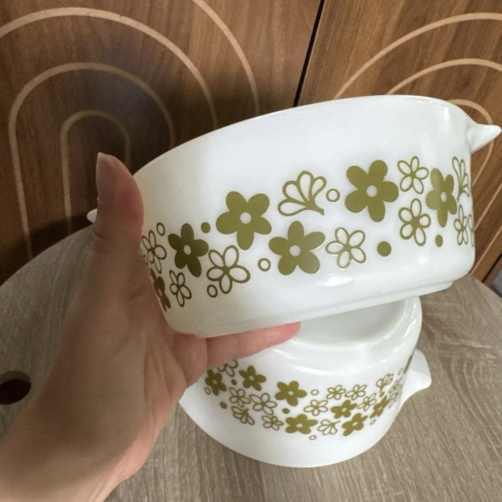 Spring Blossom Vint Pyrex Casserole Set 474-b 1.5qt & 472 1.5 pt.